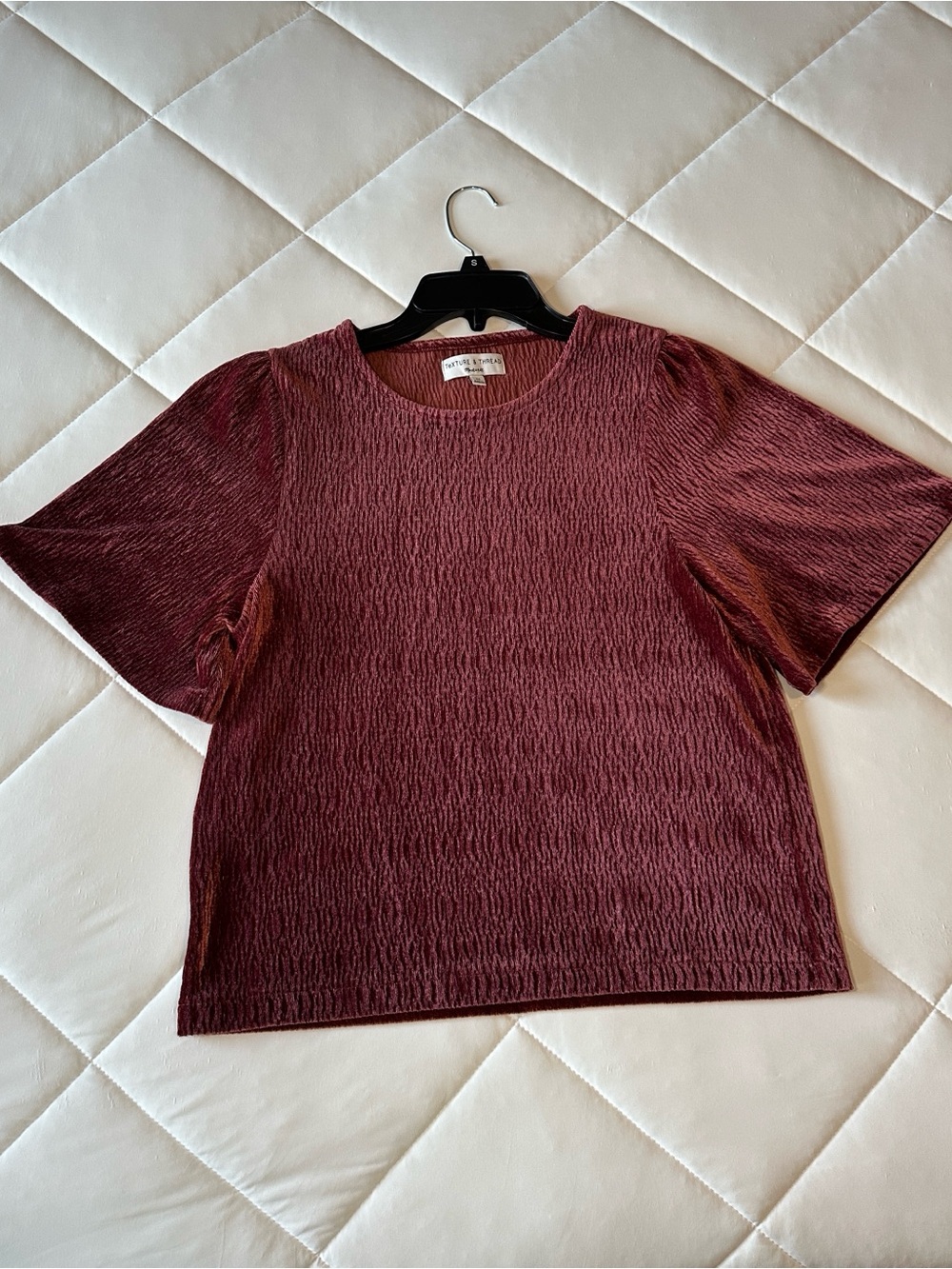 Madewell Texture & Thread Short-Sleeve Textured Tee in Muted Burgundy